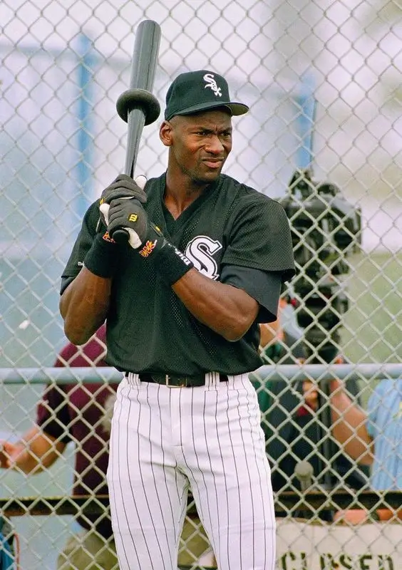 The Baseball Interlude: A Glimpse of Jordan's Versatility The Baseball Interlude: A Glimpse of Jordan's Versatility